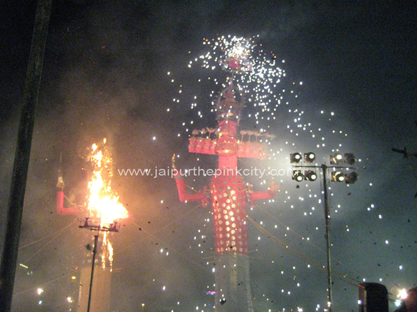 dussehra_festival_jaipur_photo_010_burning_ravan_effigy_adarsh_nagar