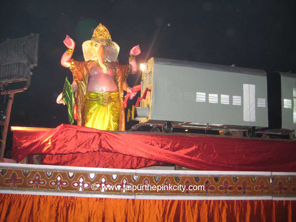 ganesh_chaturthi_photo_inaugurating_jaipur_metro_rail