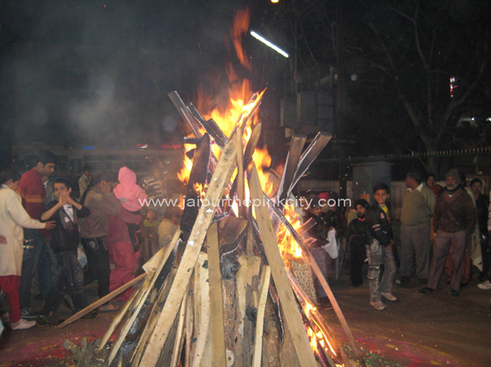 holi_festival_photo_007_holika_dahan
