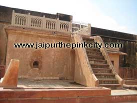 jaipur travel - a huge furnace in cannon foundry of jaigarh fort