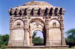 Places to Visit in India : Champaner Pavagadh Archaeological Park