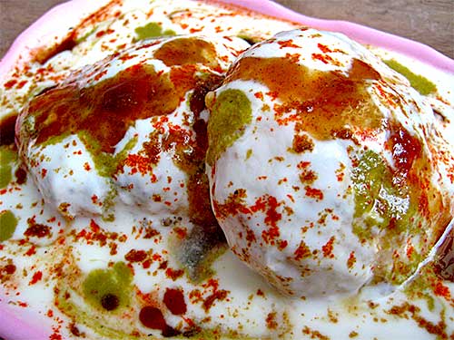 Dahi Vada Recipe in Hindi With Video