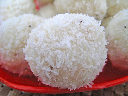 Cheese Coconut Laddu Recipe In Hindi