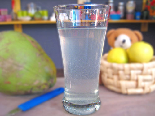 Combination of coconut water and lemon juice