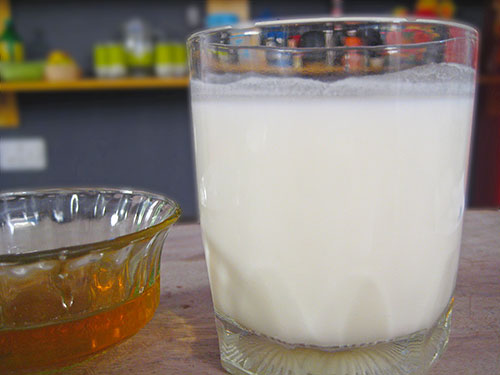 Combination of buttermilk and honey