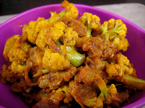 Cauliflower Recipe With Amritsari Vadi