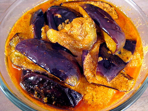 Curd Brinjal Recipe In Hindi